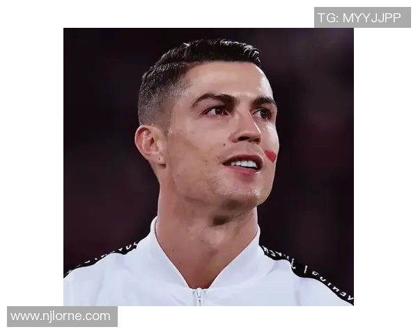 C罗足球明星的国籍揭秘他来自哪个国家成就辉煌职业生涯